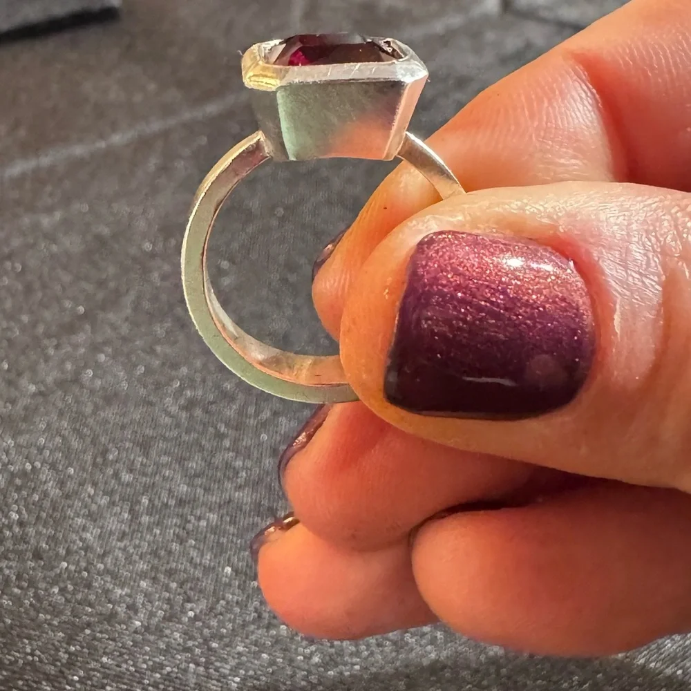 Elegant Silver and Red Garnet Gemstone Ring